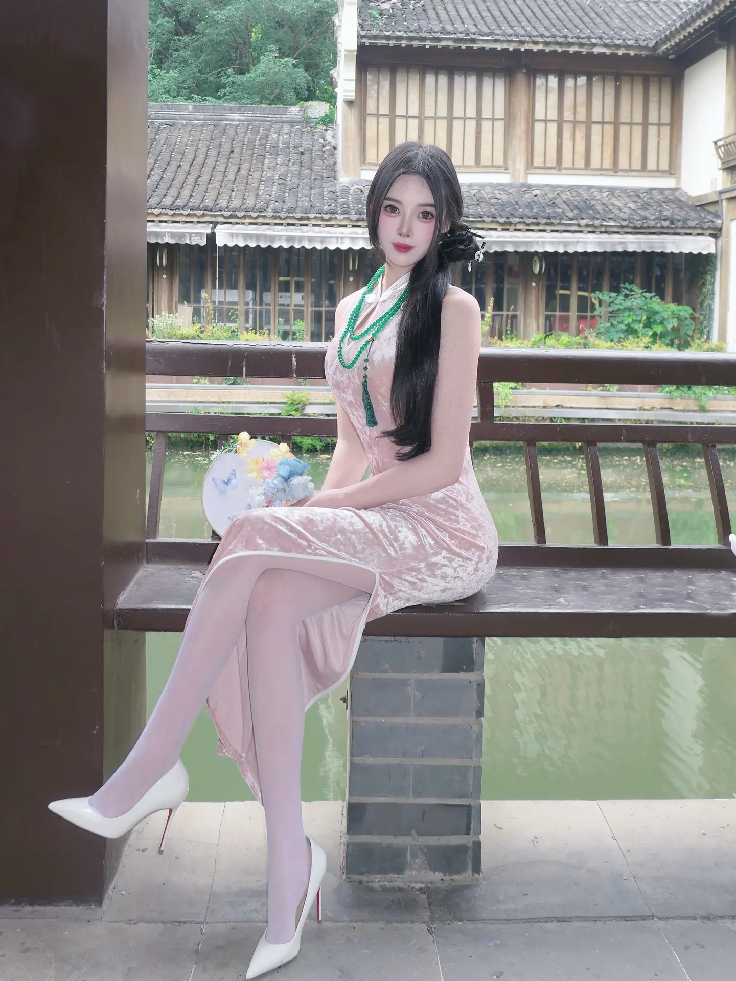 人间琴悠扬 谁把姑娘记心上