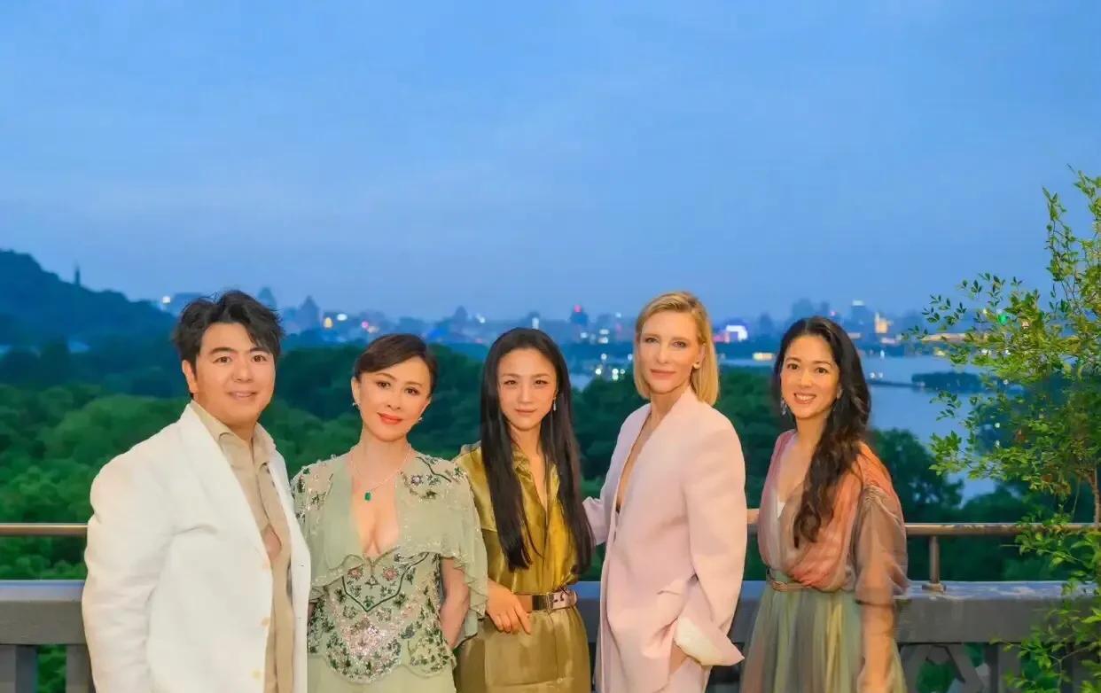 齐聚西湖，5人帮要干啥？