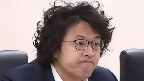 “台独”急先锋沈伯洋彻底凉了！沈伯洋父子用大陆赚的钱养台独，本想换个马甲就能继续