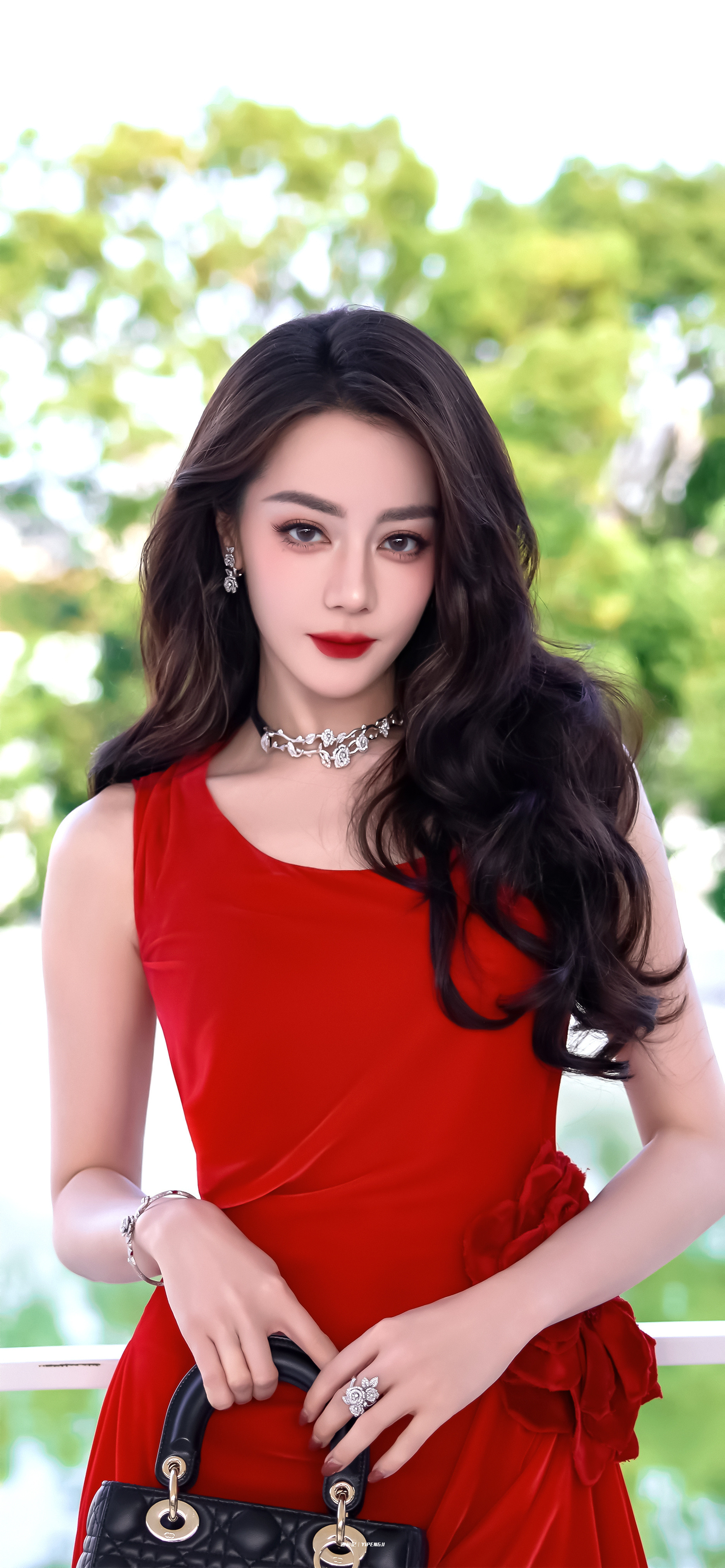 迪丽热巴·𝘿𝙞𝙡𝙧𝙖𝙗𝙖​​​