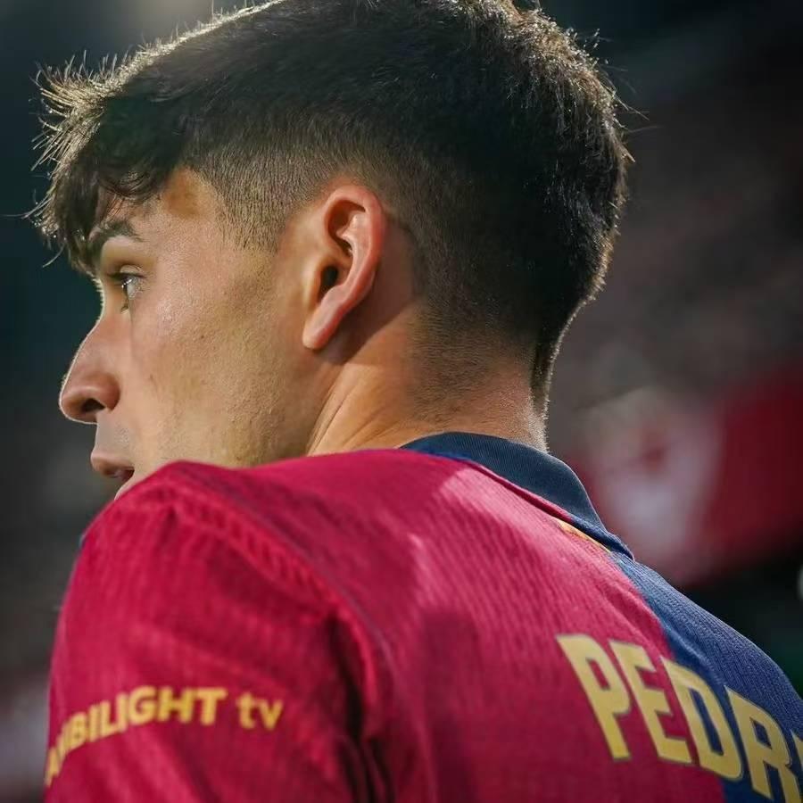 巴萨3：3，直接晋级前八有悬念！巴萨本轮客场3：3平布鲁日，目前2胜1平1负排