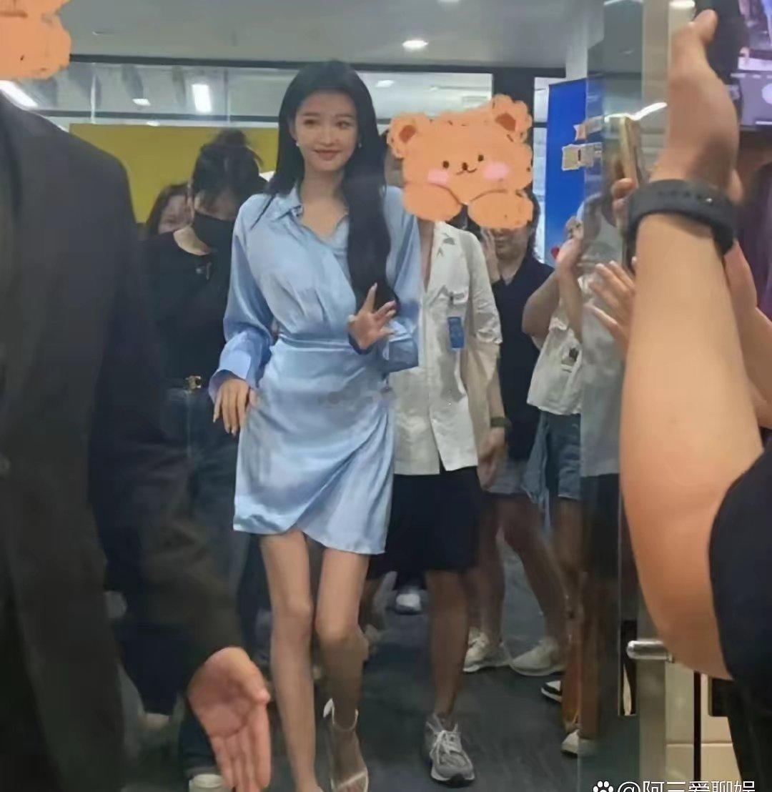 真是想不通，长得这么惊艳还会被离婚，她前夫不会后悔吗
