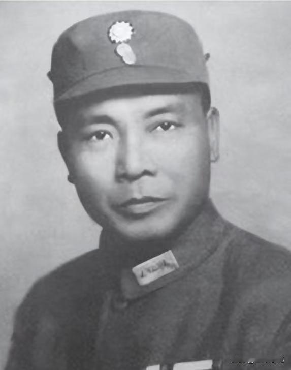 汤恩伯把300大洋摔在她脸上：“钱拿走，人两清！”没想到这一摔，竟给自己留了条