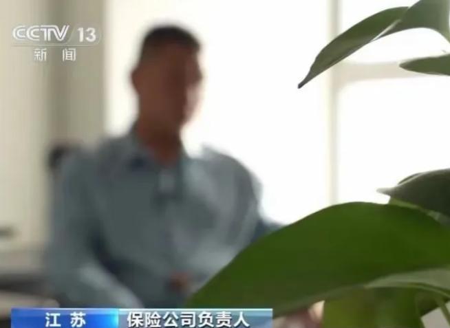 江苏扬州，刘先生的爸爸在扬州工厂干外包，突然有一天接到电话说他爸在医院抢救，问在