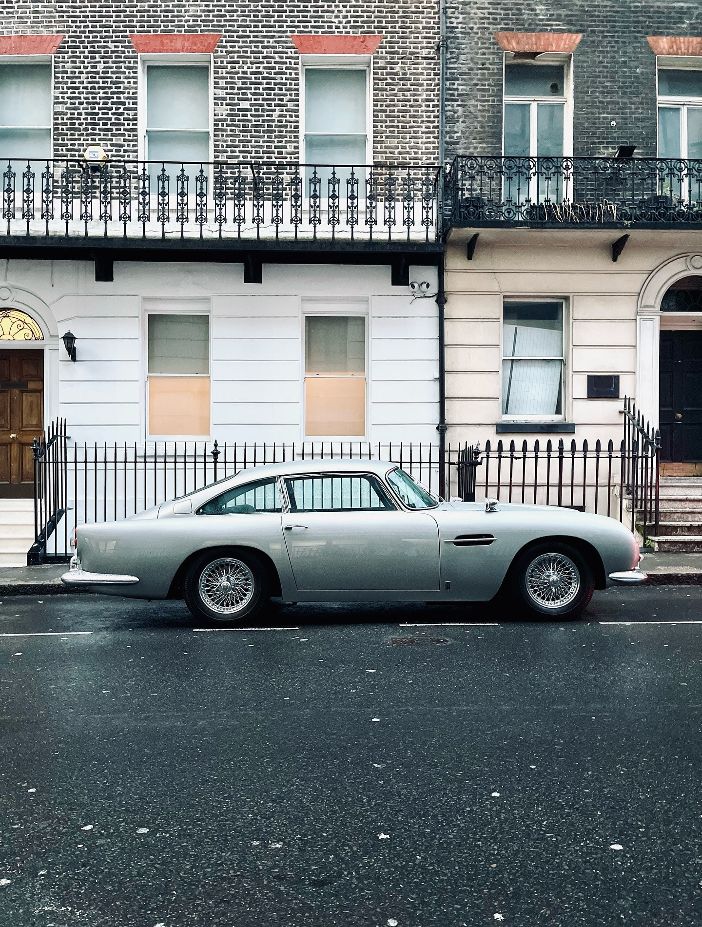 AstonMartinDB5阿斯顿马丁astonmartin每天开这样的车