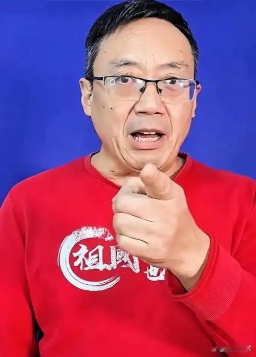 汤家凤转发了陈枫那句话：“一群连汉字字面意思都看不懂的人，却口口声声对外语顶礼膜