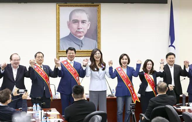 蓝营目前执政16县市2026胜选预测1.台北市蒋万安：寻求连任，胜算高95%