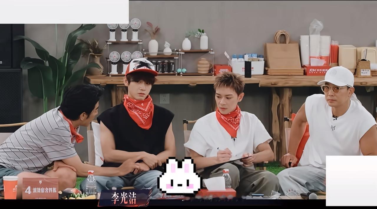 姚琛这求生欲绝了！听到王传君孩子瞬间警觉：这是能说的吗？真的很喜欢这个哥哥，年