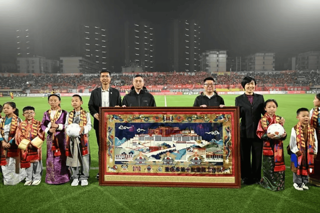 铜梁龙总经理: 下赛季目标立足中超;主场确定会对外公布