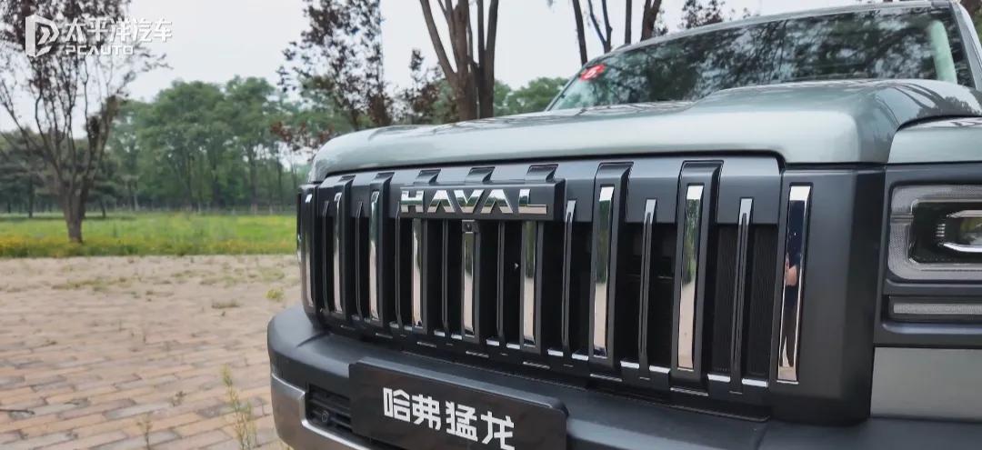 选装玩出花！带铁汁们盘一下哈弗猛龙的选装方案:1、外观方面，新车隆起的引擎盖非