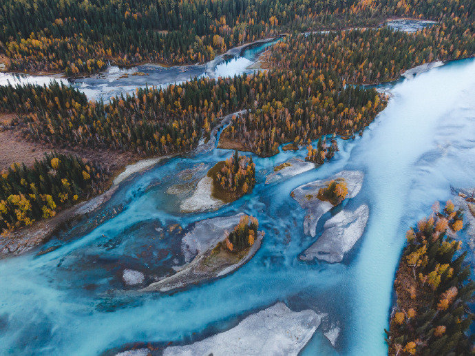 新疆喀纳斯，神仙湾。
