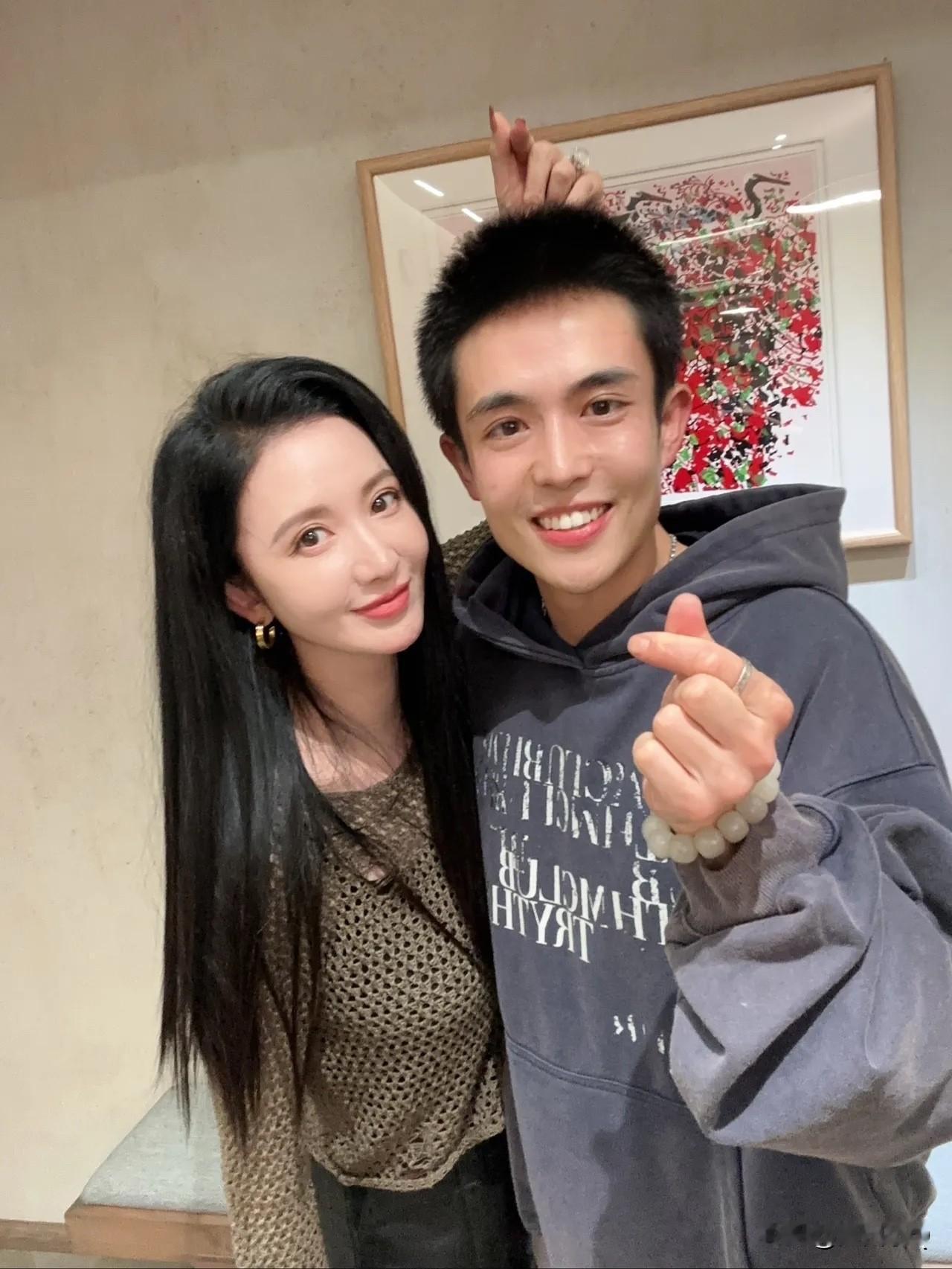 经过一段时间在无限超越班的学习，王星眼里的光终于被找回了，又变成阳光大男孩了。希