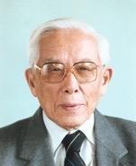 1930年，28岁的清华教授周培源，依旧单身，朋友拿给他一沓子照片：“有没有中意