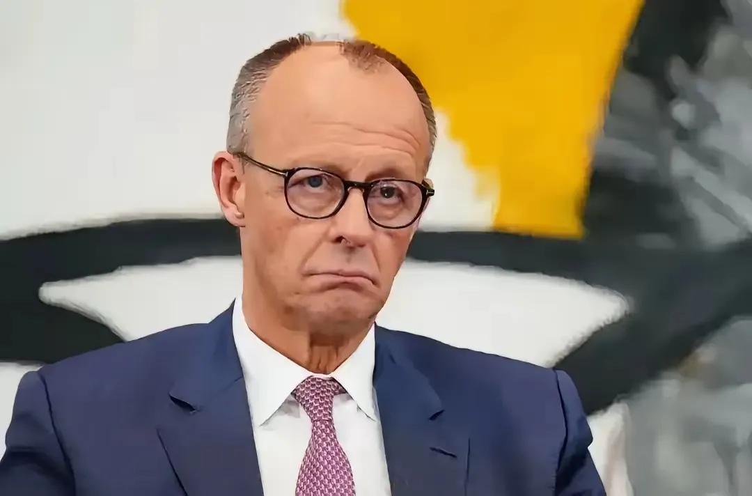 气死默茨，一个弱弱的乌克兰都打不过的俄罗斯，现在竟然公开威胁德国。拉夫罗夫，
