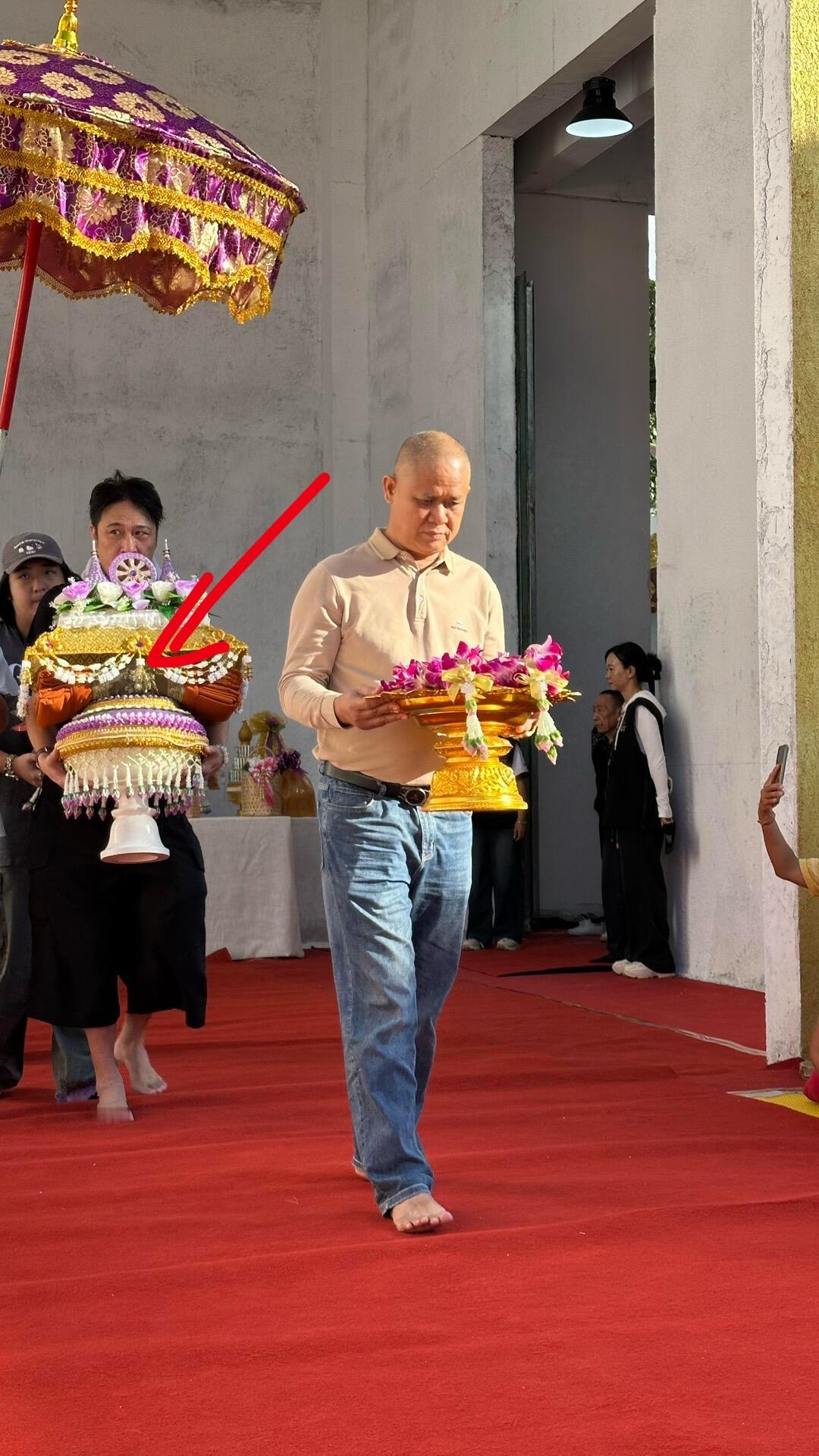 吴镇宇费曼这个表情,感觉下一秒就要闯祸