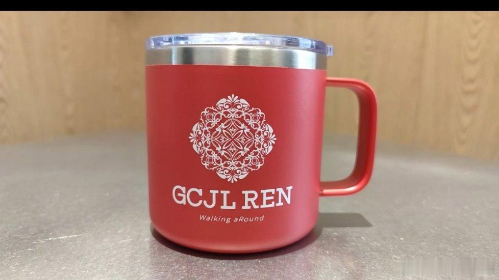 任嘉伦红房子内场太有感觉了！国超融合个人元素与空间设计，审美在线的咖啡杯和细腻