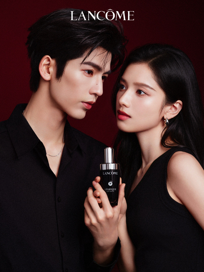 张凌赫张婧仪兰蔻xVOGUE双人大片，好爽的两张脸，伟无需多言