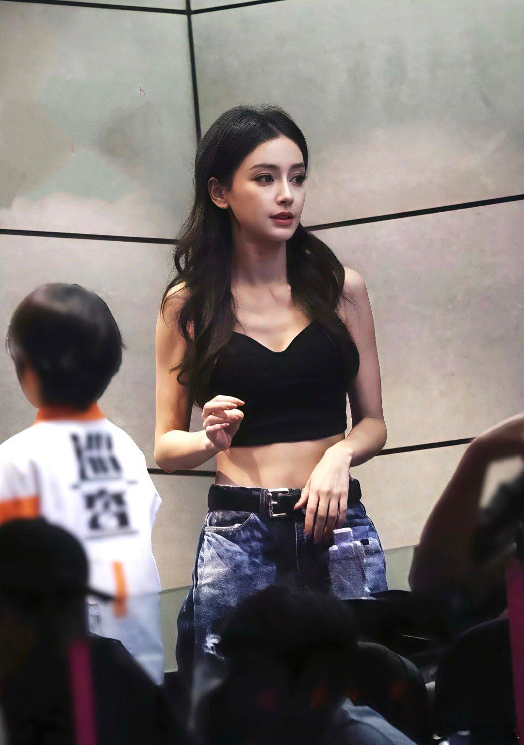 小脸大五官具象化-AngelababyAngelababy​​​