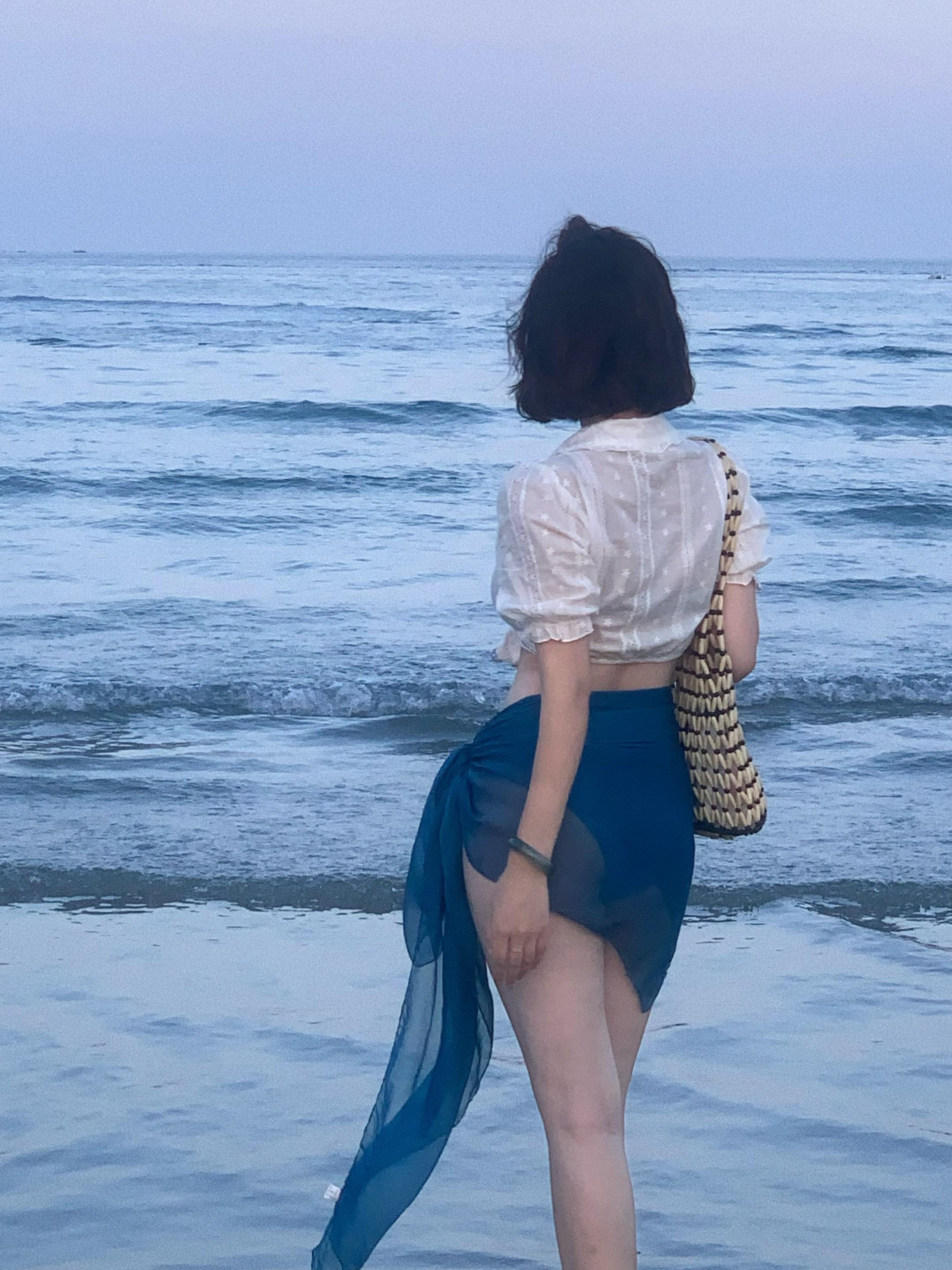 我的海边拍照姿势。给国庆在海边度假的姐妹们一个参考