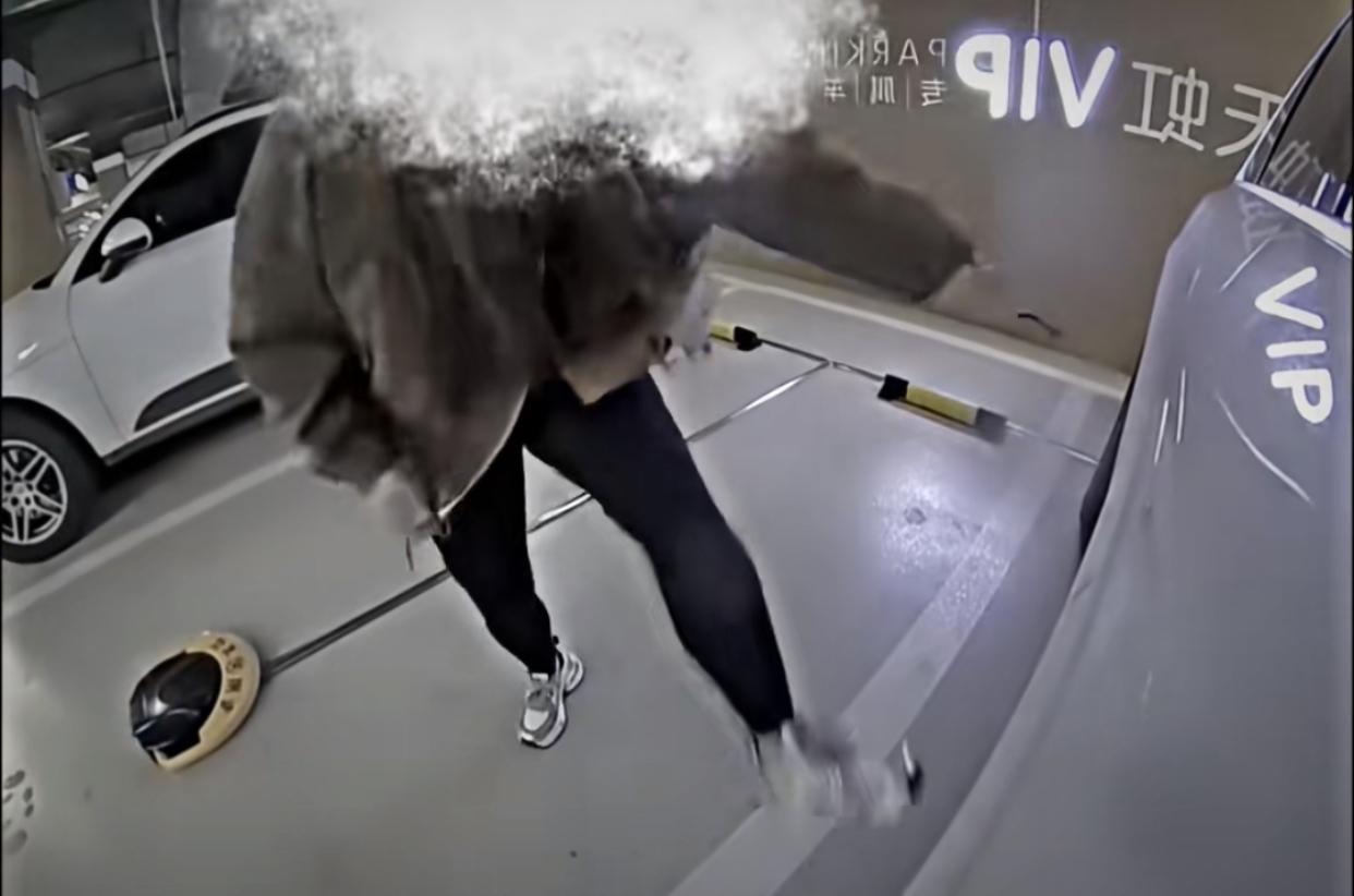 停不进车位拿两旁的豪车出气时你是心高气傲，被哨兵模式记录下全过程时你是生死难料。