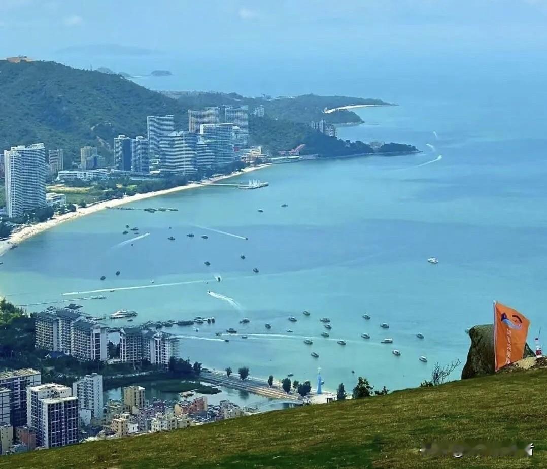 今天上午去到惠东那边一个新材料园，中巴车上一个奇怪的现象引起了我的注意。从沙田地