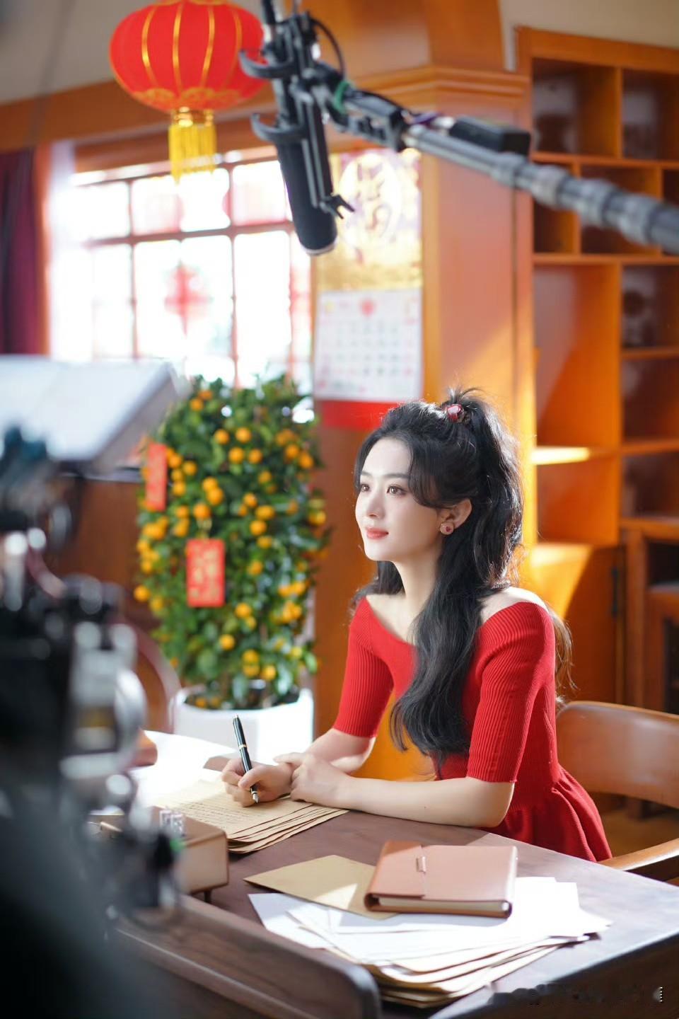 【赵丽颖女神：新年好！】[烟花][红包]金马迎新，愿你以梦为马，不负韶华