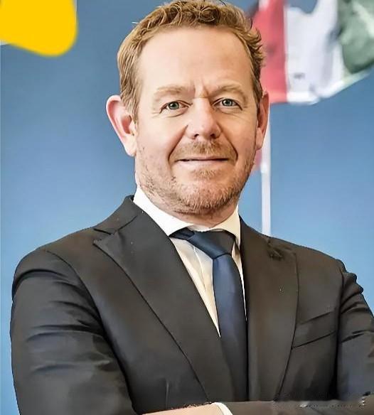 荷兰外长这次骂的真狠！直接用了“敲诈勒索”这四个字！面对美国那边17号突