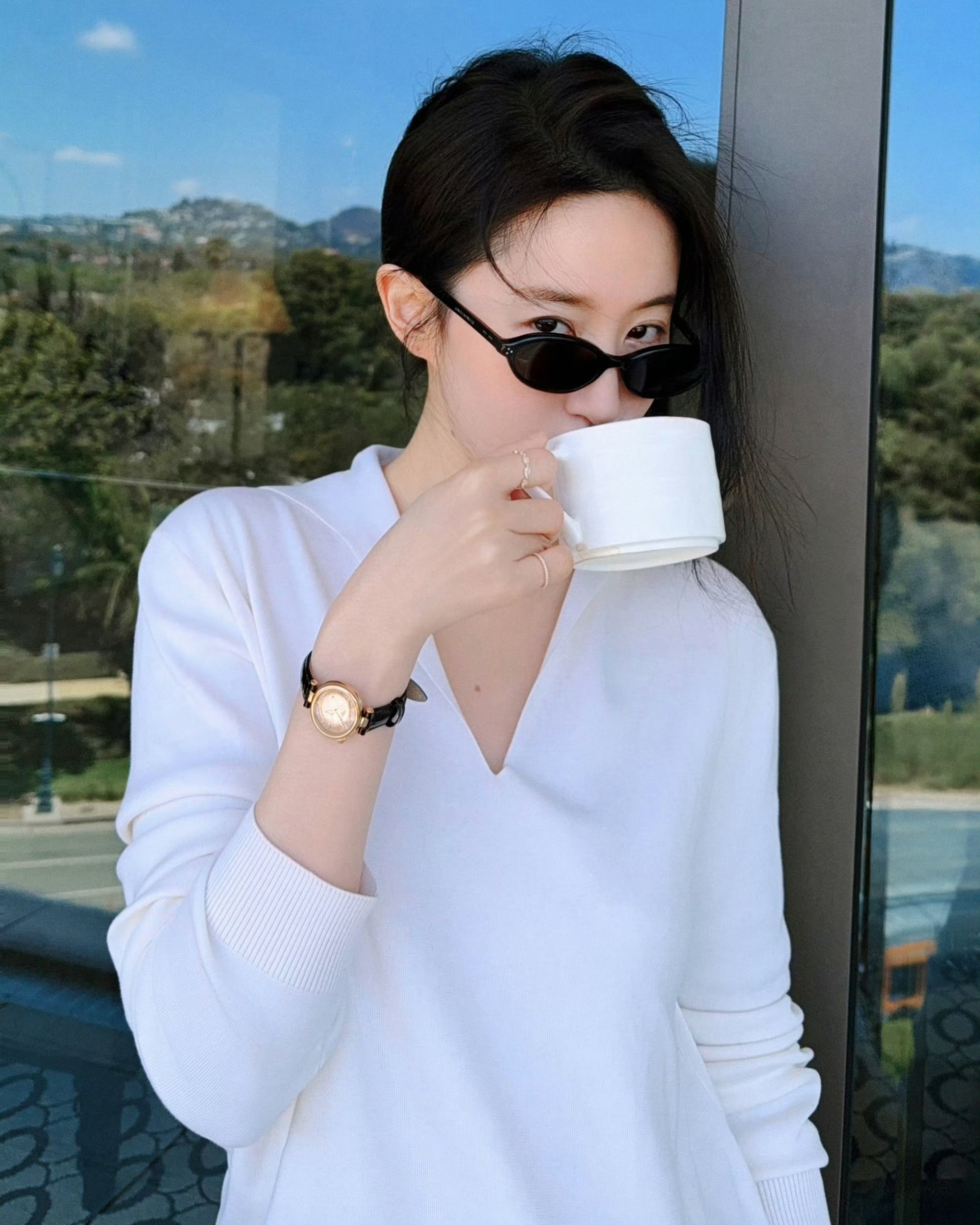 天梭还挺会拍，确实看起来很贵…