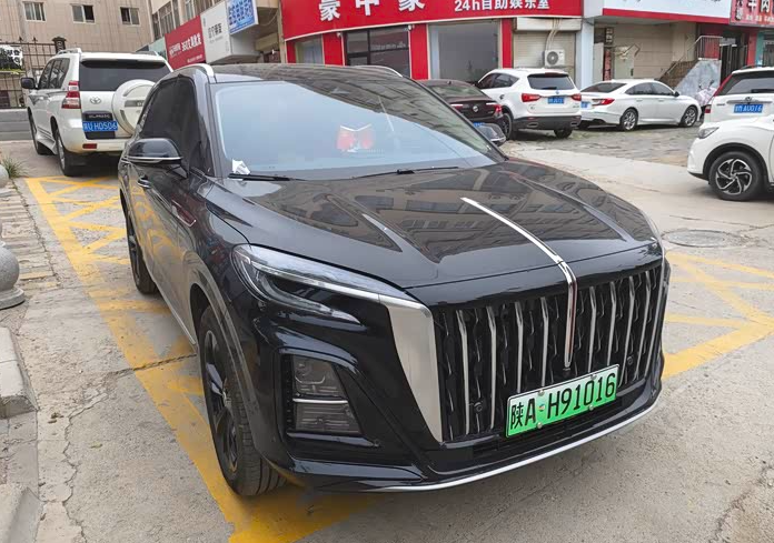 红旗HS3phev提车两个月测评提车两个月，长期在四线小城市上下班通勤用车，抛