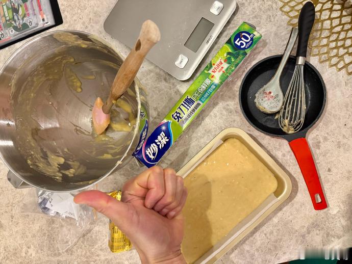 12岁Max只比吴尊矮半头看到Max这状态真的太惊喜了！小小年纪就气场全开，这