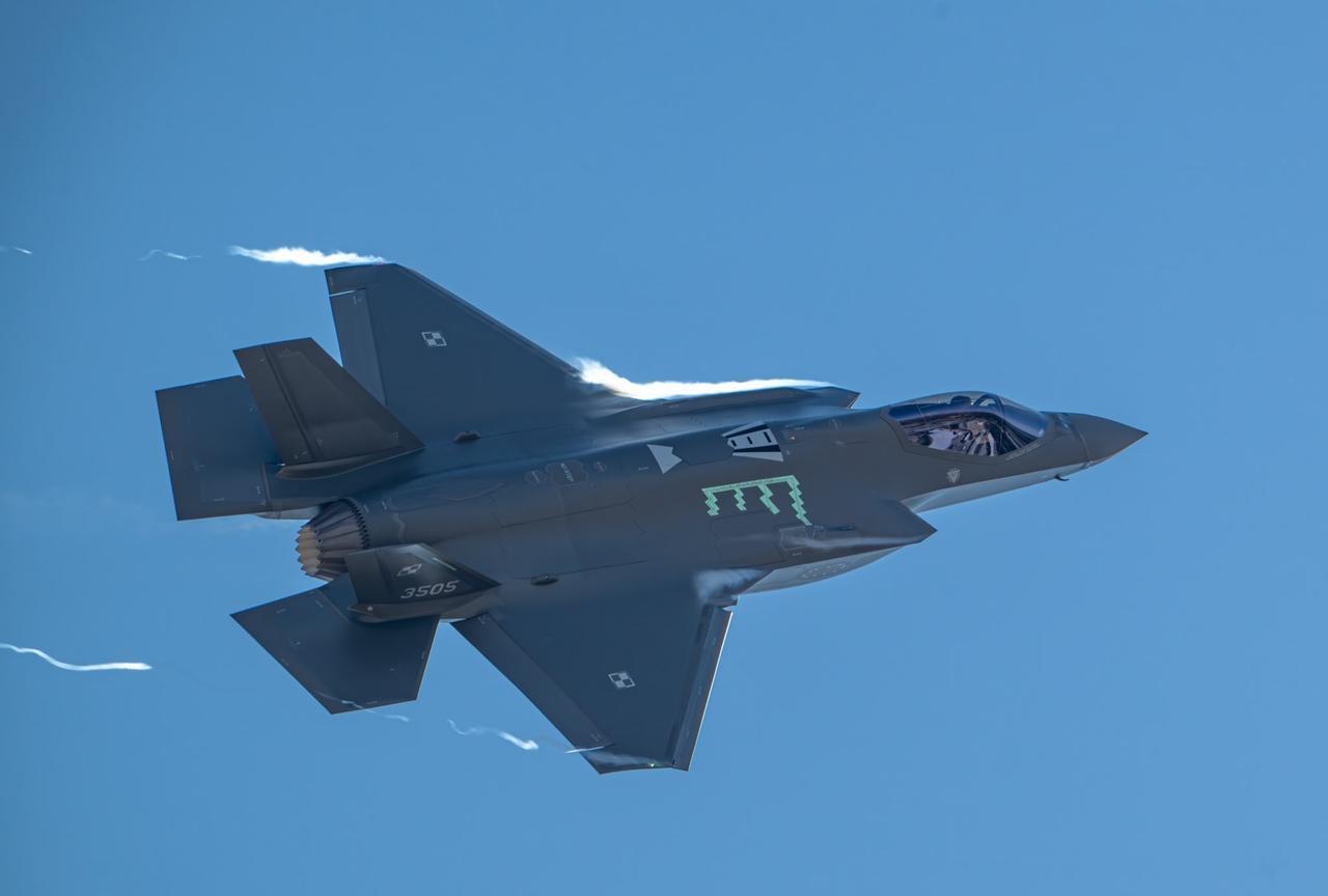 最新消息！波兰接收第一架F-35A闪电II五代战斗机，波兰总共订购了3