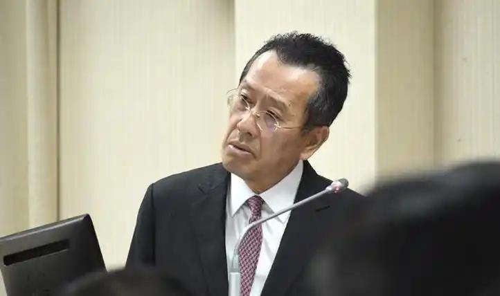 台“防长”顾立雄作出回应，7月16日，针对大陆就无人机产业发展提出的“以民代军、