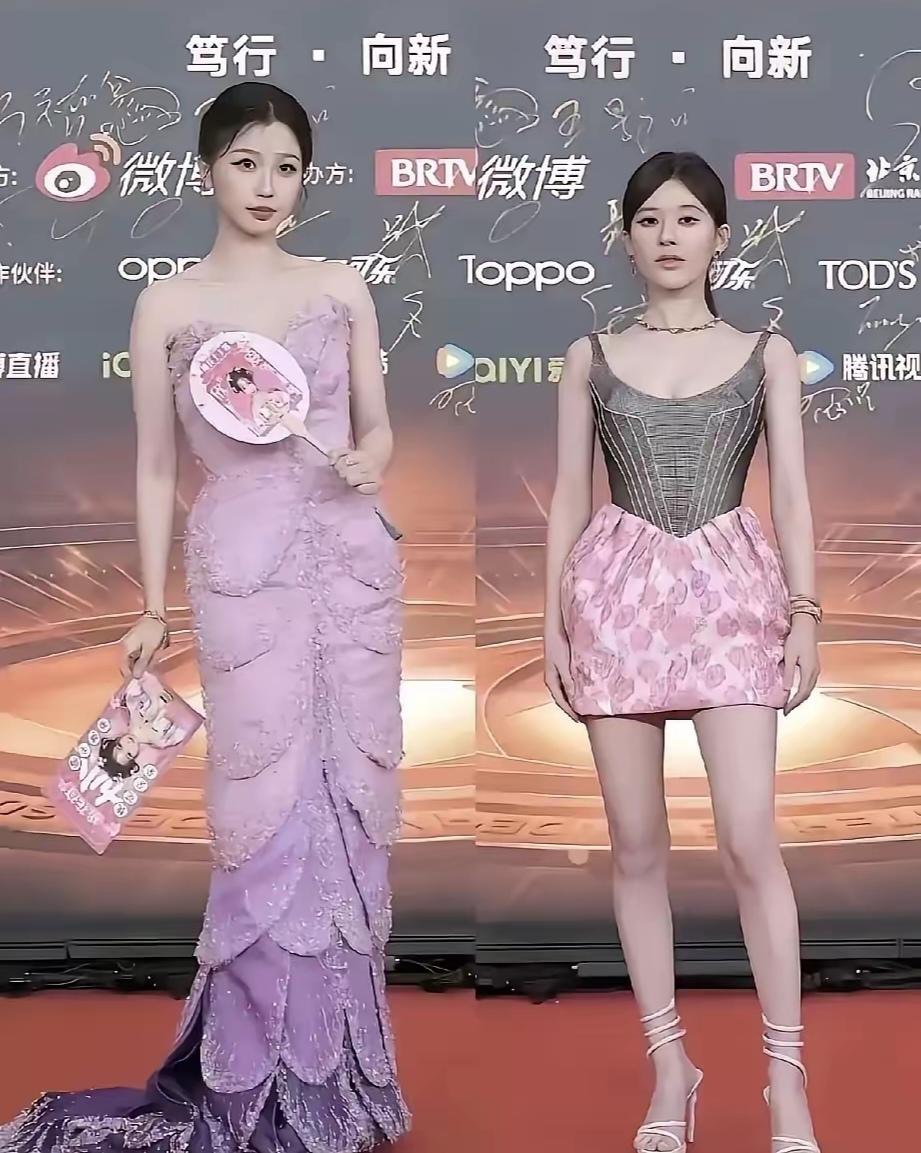 你们觉得，对明星来说，长相和身材哪个重要？有人说：把赵露思和虞书欣的全身照放