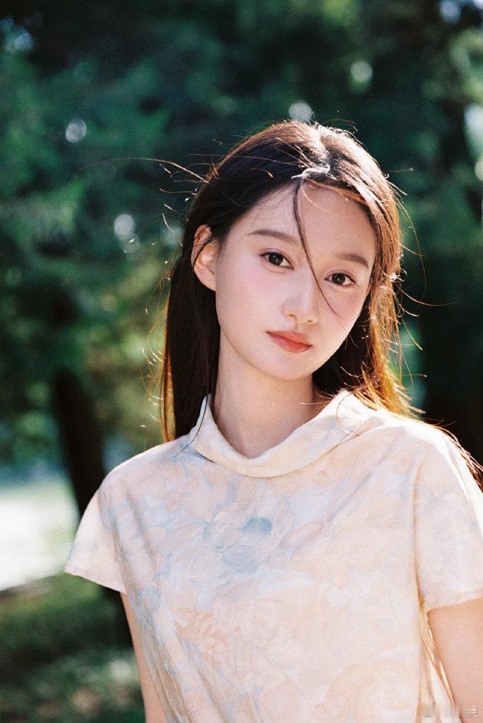 夏梦水蜜桃生日氛围拉满夏梦的水蜜桃生日主题太会了！无花哨布置却满是甜蜜温馨，狠