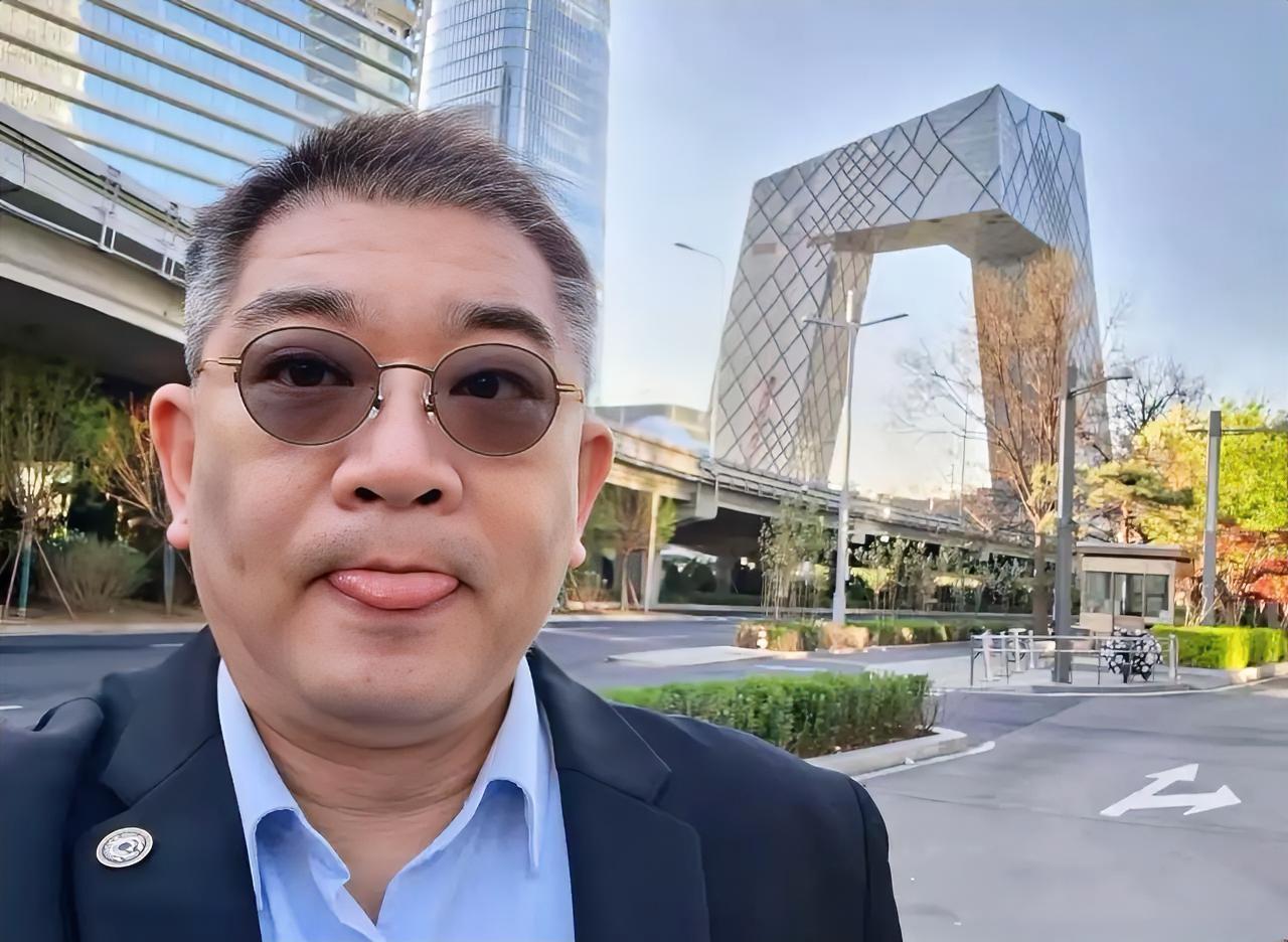 正在随团访陆的中国国民党大陆事务部主任张雅屏，大清早便起床，四处走走看看，还以中