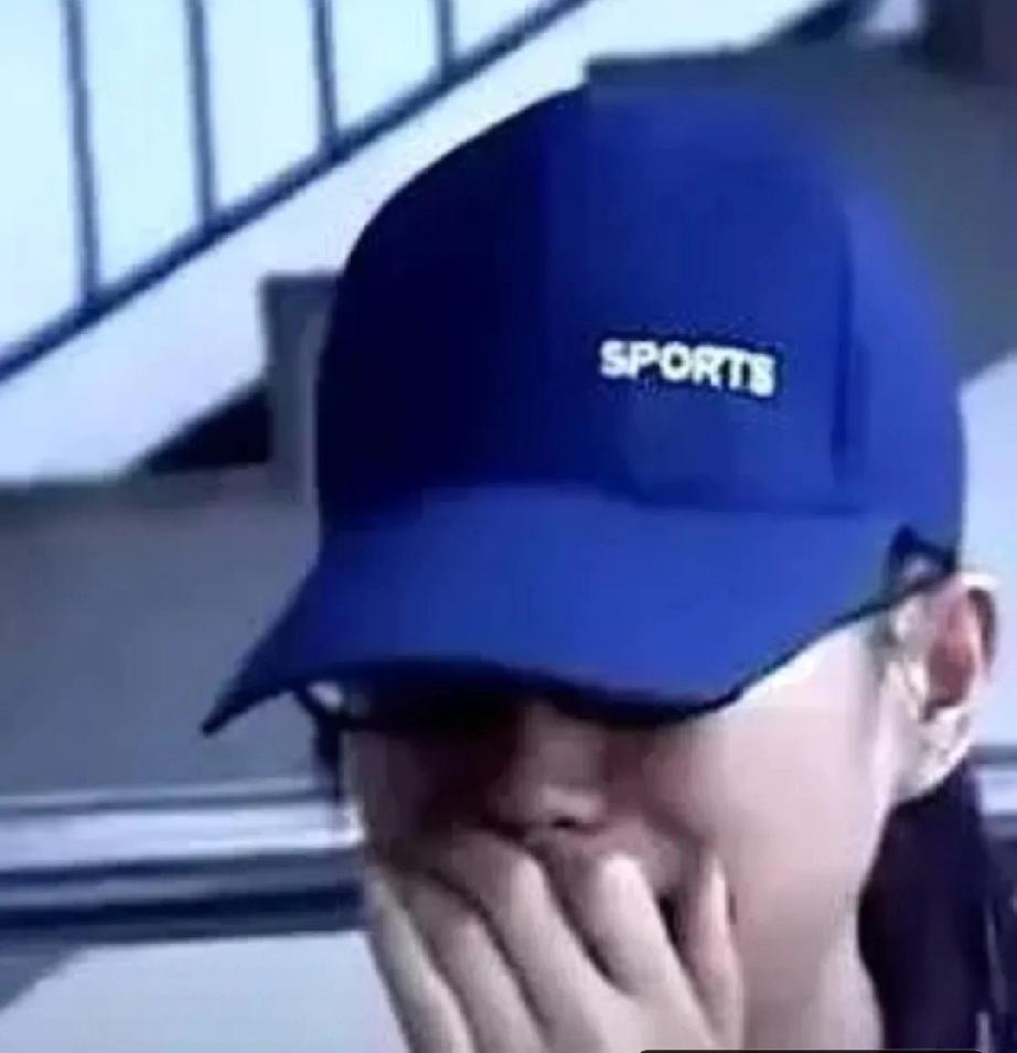 “天呐！狂追八年被拒，男子转身结婚女子却崩溃了！”痴情男苦追一女子八年，八次