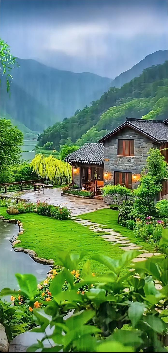 很有道理的一句话：“一定要和满脑子赚钱的人交朋友，因为赚钱的背后，藏着一个人的