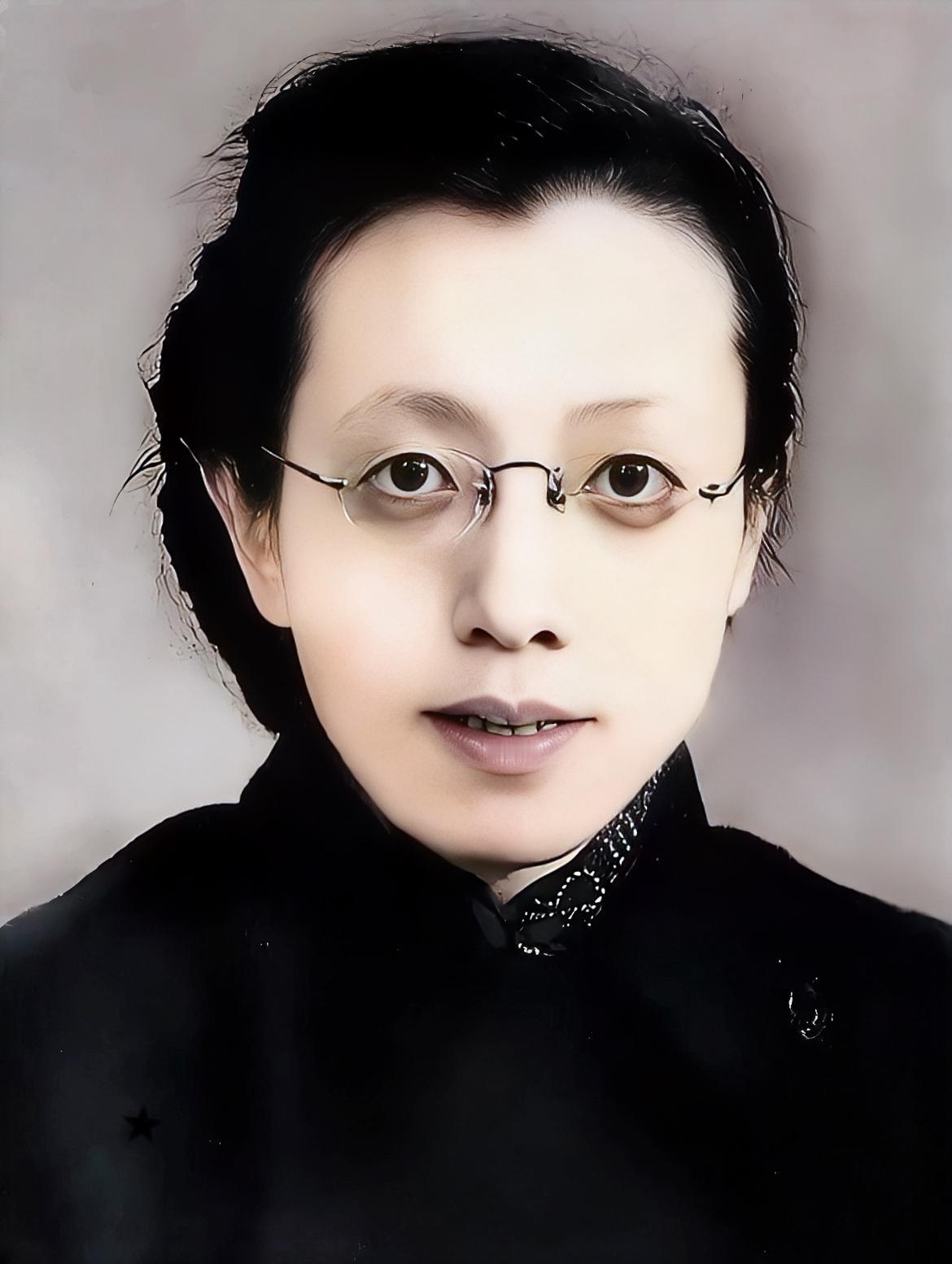 二十根金条输光的“败家阔太”，却在敌人心脏里赢回一座城​‎͏ 1946年的