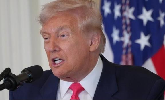 美方突然抛出的狠话，直接把台海议题炸上热搜。“谁敢拦对台军售就别怪我们动手”