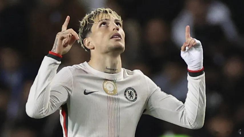 卡拉巴赫2比2切尔西我们之前讨论过本赛季切尔西的中卫组合，科尔维尔大伤确实有影