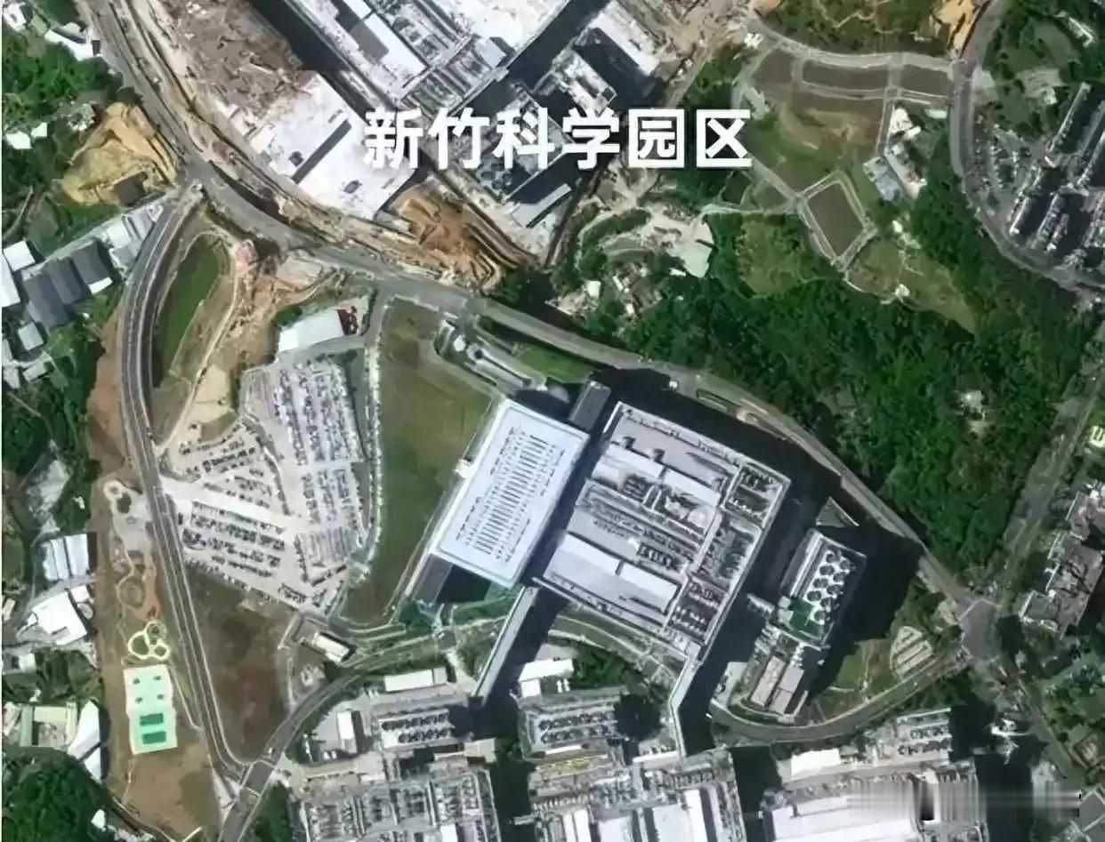 中国大陆“吉林一号”卫星公布的一组台湾地区高清影像,因其清晰度引发了广泛关注。[