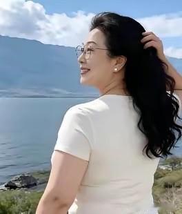 99%的剩女都是被闺蜜坑的所以剩女嫁不出去都是活该都是自己不长脑子动不动