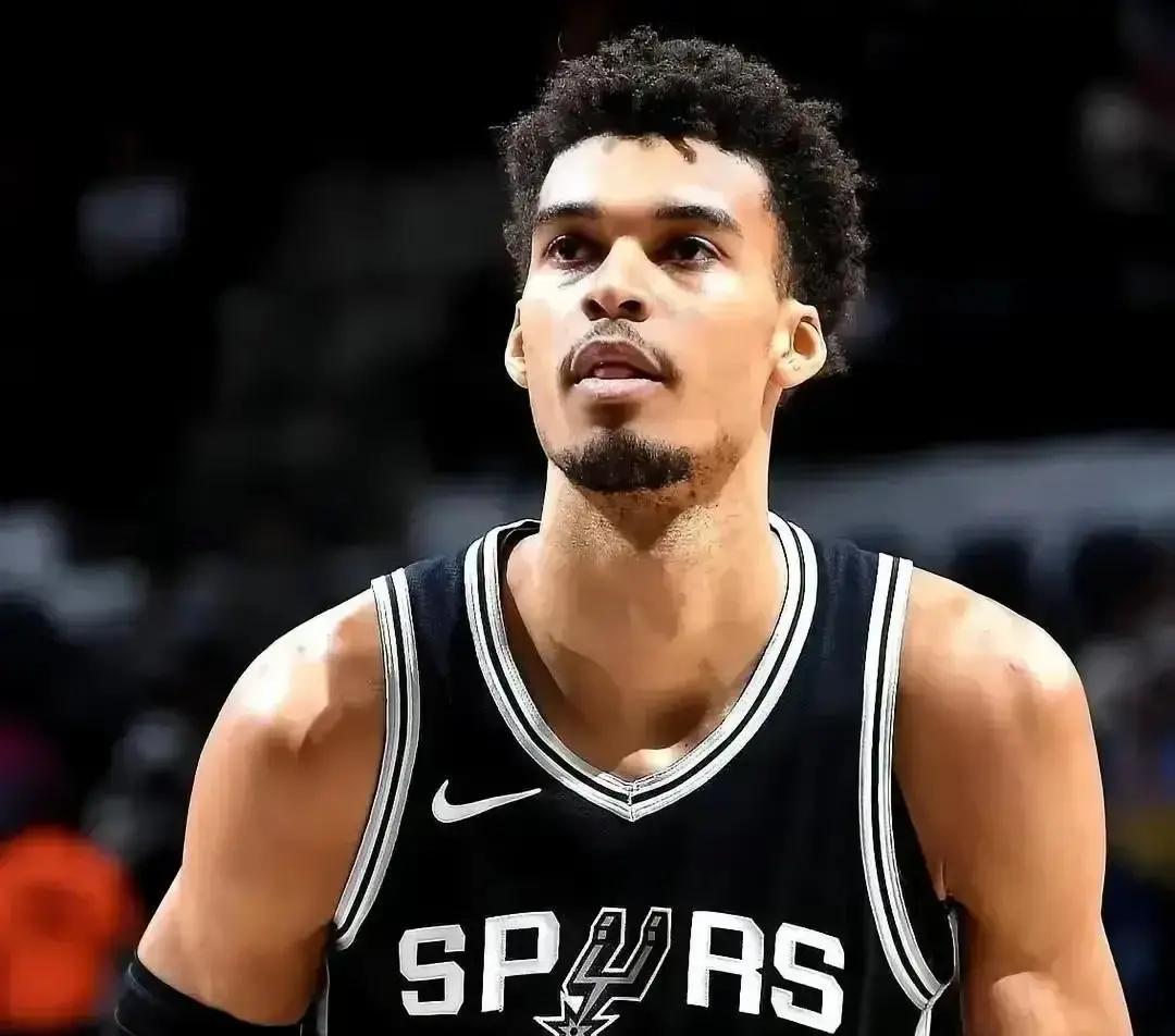 遇强才醒！马刺专啃硬骨头西部前四被马刺揍了6回，输的那场还是加时。文班亚马