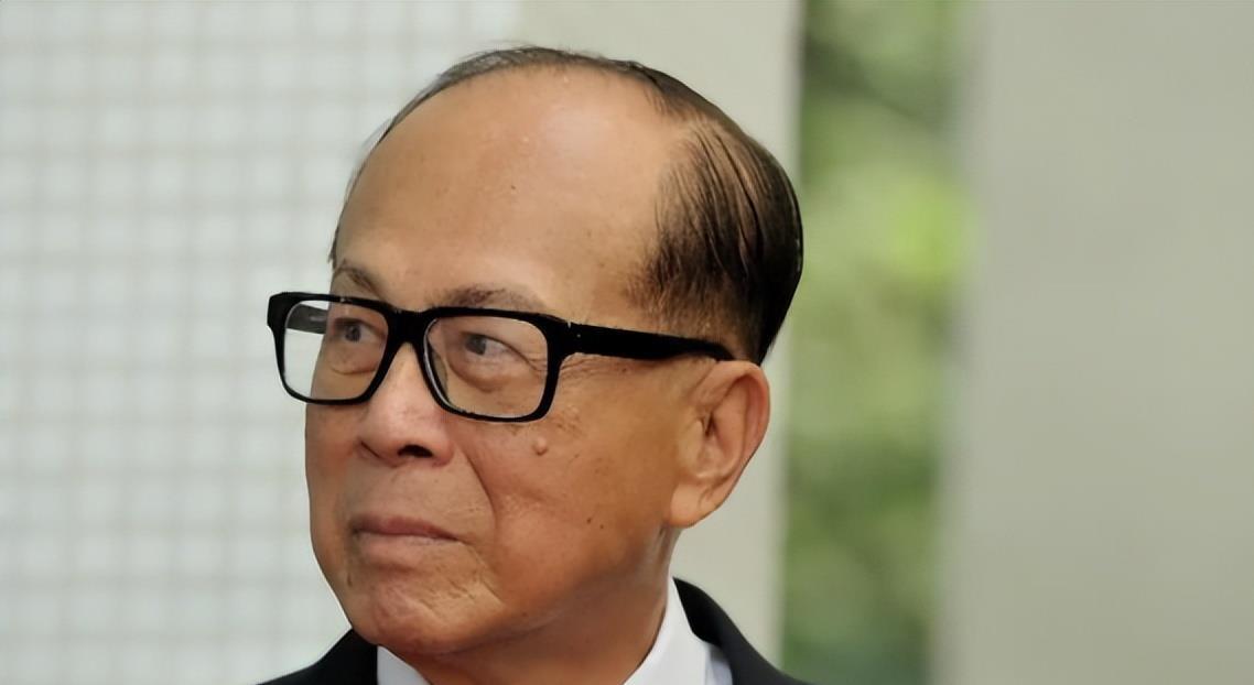 香港太平承保了这次大埔受灾屋苑，8栋屋苑保额20亿！！！而太平把这20亿保额