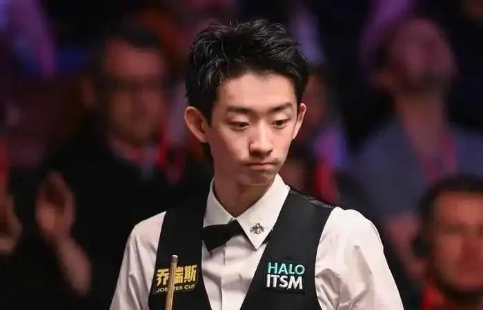 吴宜泽大胜。雷佩凡惨败北京时间8月11日凌晨，2025年斯诺克沙特大师赛资格赛