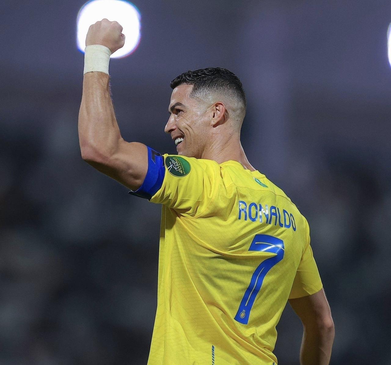 说实话！C罗，迪斯蒂法诺和罗马里奥谁的个人能力更强一些？5次欧冠、7次联赛冠军