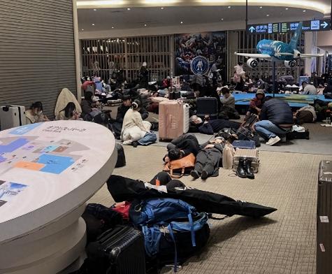 17死249伤！屡劝不听，滞留北海道旅客喊话祖国包机接人！2026年1月25