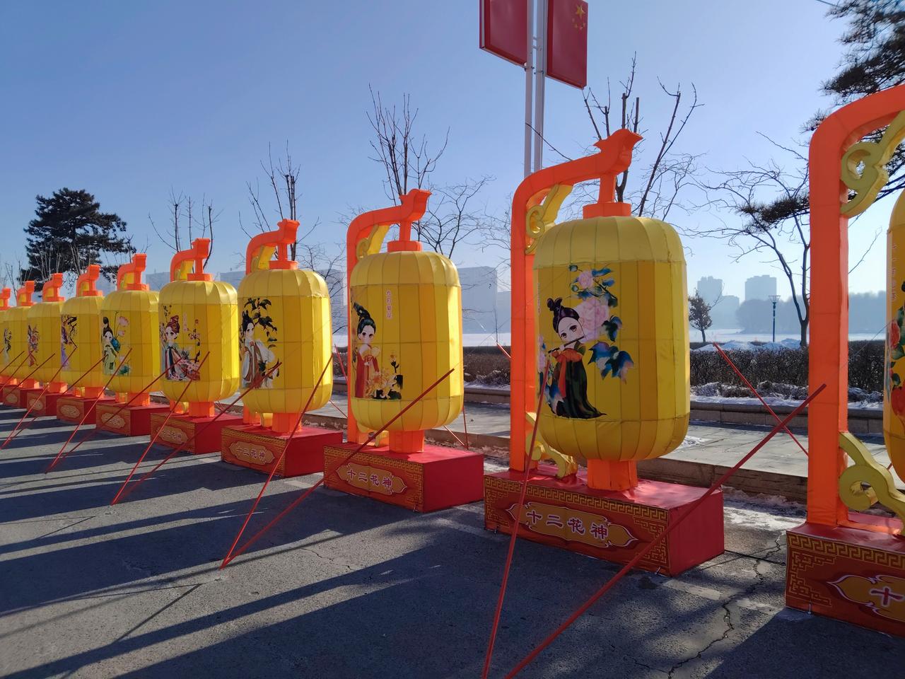 有一位大学生连续四次考公面试都被刷！有一位考生连续四年考公笔试第一，面试都