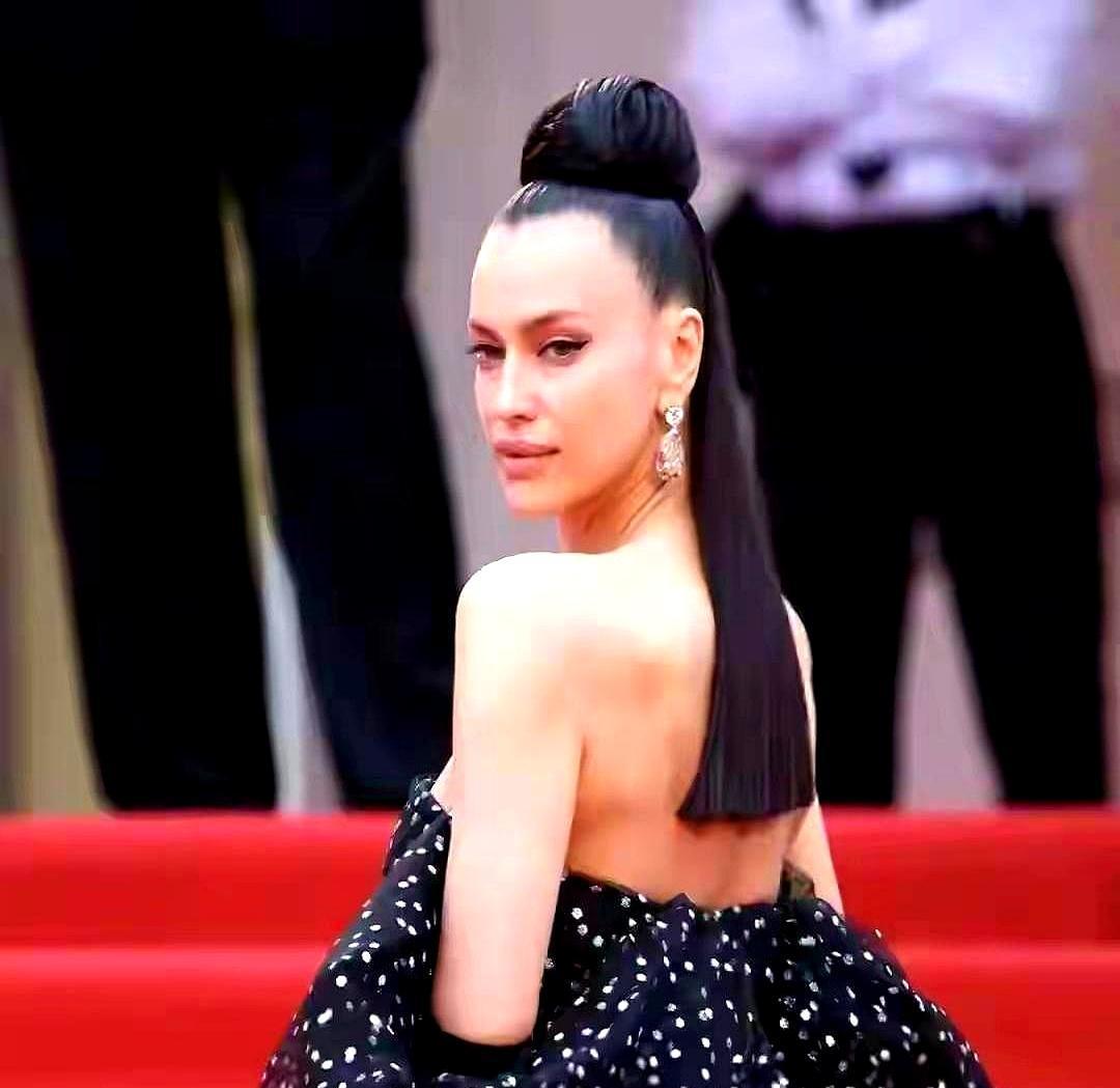 C罗大婚在即，前任伊莲娜却被翻出猛料：当年她看完C罗手机，只因一句话就结束了5年