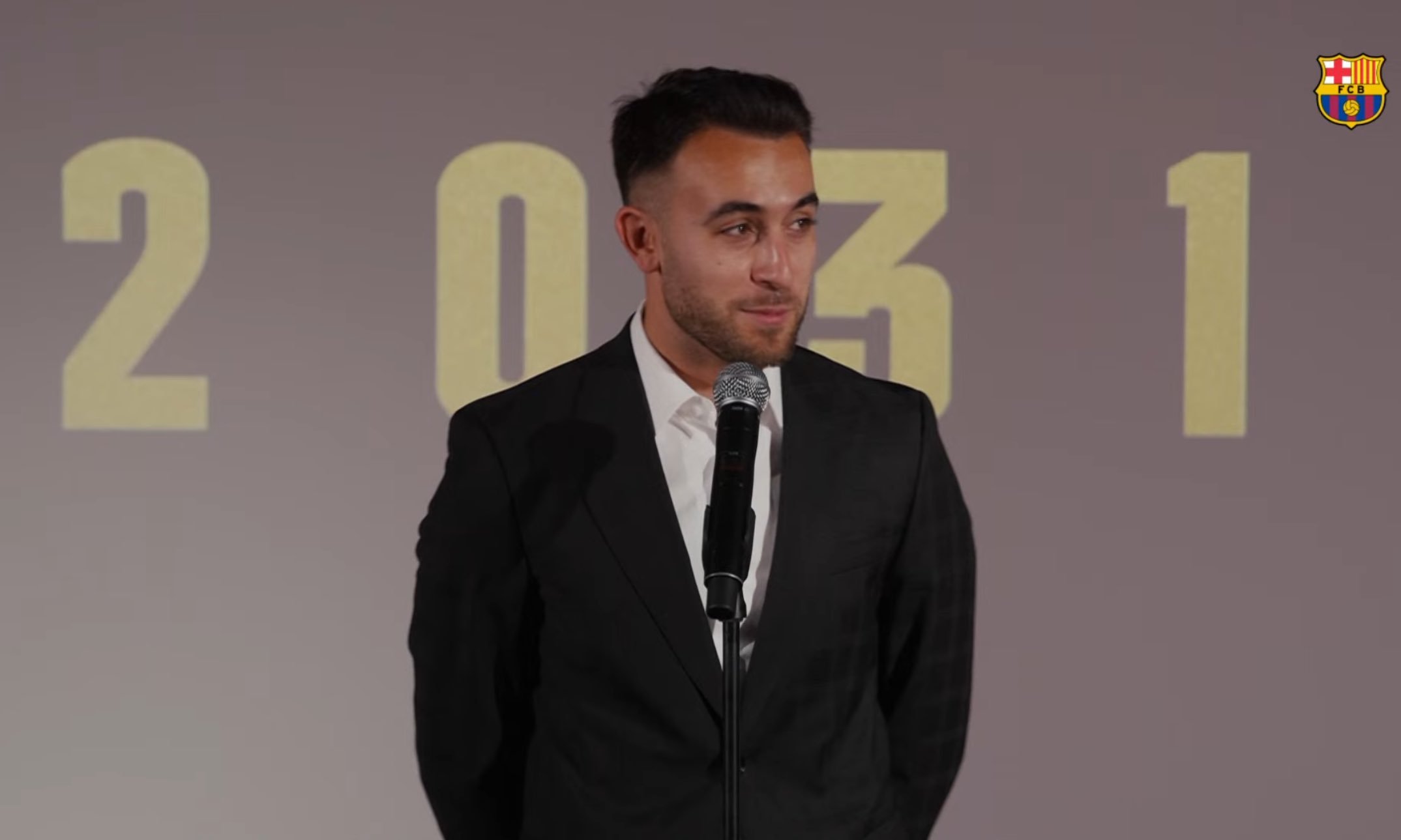 问：巴萨目前状态正佳。你如何看待皇家马德里糟糕的战绩❔埃里克·加西亚：如果从这